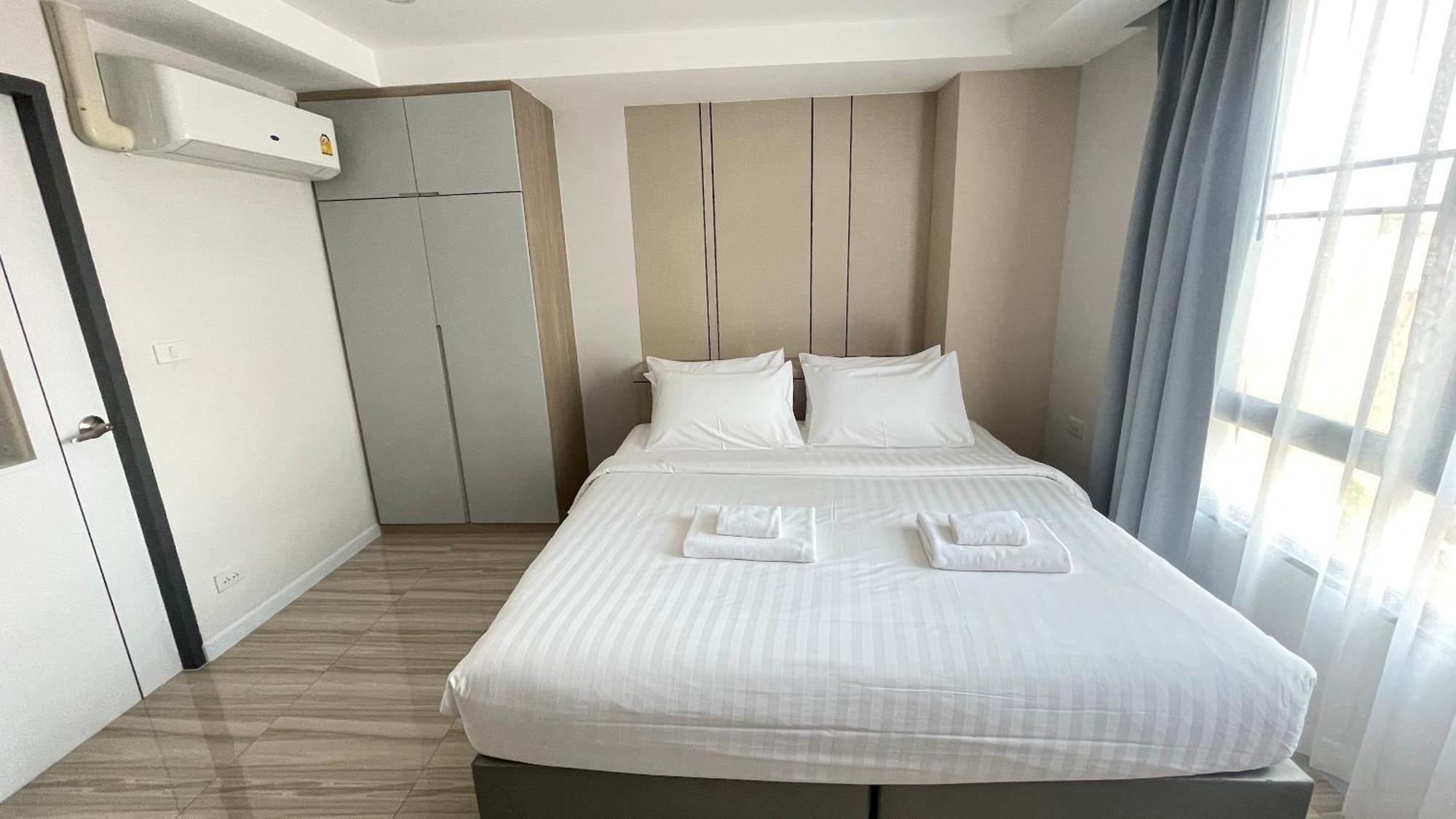 The Riski Hotel At Bangphlat Station Sha Bangkok Bilik gambar